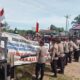 Ratusan massa tertahan di areal PT RPR, Rabu (10/5). Waspada/Ist