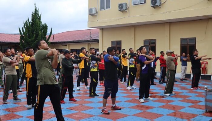 Polri-TNI Dan Pemkab Taput Olahraga Bersama