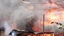 Tiga rumah yang ludes terbakar di Kecamatan Batangnatal. Waspada/ist