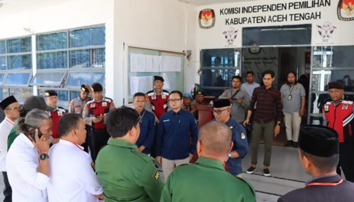 Kantor KIP Dijaga Polisi Selama Pendaftaran Bacaleg
