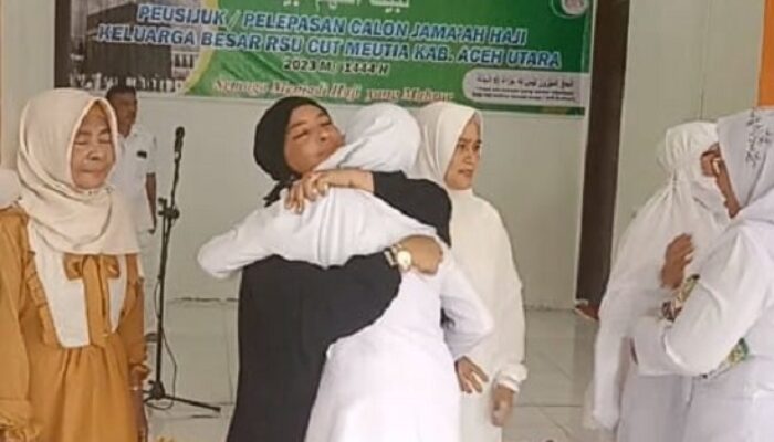 Keharuan Warnai Peusijuek Calhaj RSUD Cut Meutia