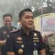 Kepala Kantor Pengawasan dan Pelayanan Bea dan Cukai Tipe Madya Pabean (KPPBC TMP) C Kuala Langsa, Sulaiman, saat memberikan keterangan di halaman kantornya, Senin (22/5). Waspada/Rapian
