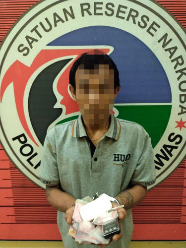 FH, tersangka pengedar sabu, warga Desa Janjiraja Kecamatan Sosa diamankan polisi, sebelumnya tersangka juga pernah dihukum dalam kasus narkoba. (Waspada/Ist)