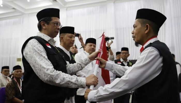 Irjen Kemenag RI Lepas Calhaj Kloter 01 Embarkasi Aceh