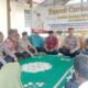 Kapolsek Kembang Tanjong Ipda Effendi saat memimpin pertemuan Jumat Curhat, Jumat (26/5). Waspada/IST