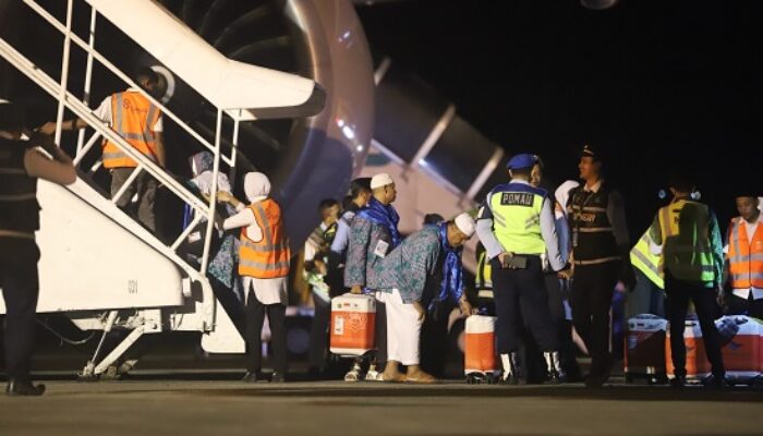 Jamaah Haji Aceh Kloter 03 Diberangkatkan Ke Arab Saudi