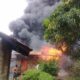 Kebakaran hebat meludeskan satu rumah panggung di Desa Sihepeng, Kec. Siabu, Kab. Madina, Selasa (30/5) sekira pukul 11.00. Waspada/ist