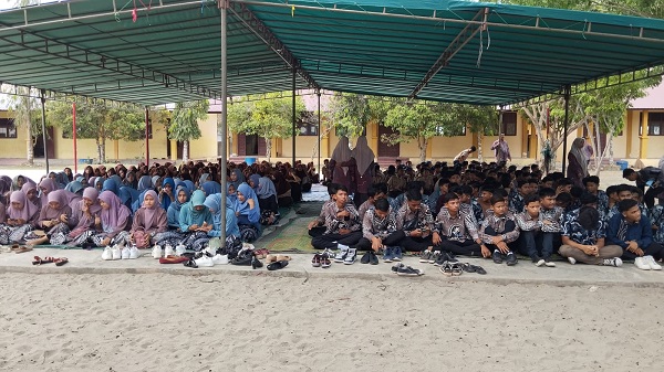 Tahfidz Al-Quran SMPN 1 Dewantara Wisuda Angkatan I