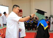 Bupati Wisuda Santri Ponpes Arkanuddin Pulo Dogom