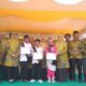 Pelepasan dan pengenalan Murid baru yang dilaksanakan SDN Kuta Padang Kecamatan Suka Makmue Kabupaten Nagan Raya, Rabu (31/5).(Waspada/Muji Burrahman)