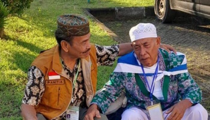 Calhaj Tunda Embarkasi Medan Berangkat Ke Tanah Suci Bersama Kloter 8