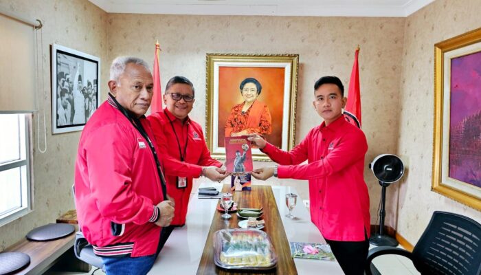 Gibran Tiba Di Kantor DPP PDIP