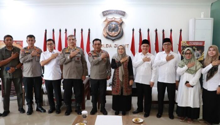 Rektor UINSU Silaturahmi  Dengan Kapoldasu