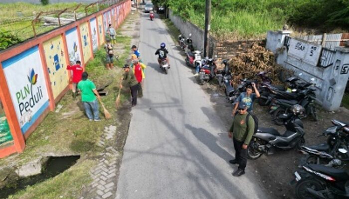 Jajaran Kecamatan Medan Sunggal Gelar Gotong Royong Bersama Wujudkan Medan Bersih