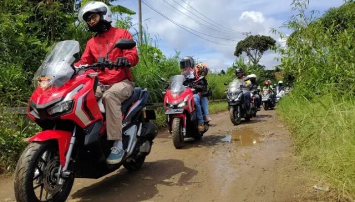 Pahami Teknik Berkendara Di Jalan Rusak
