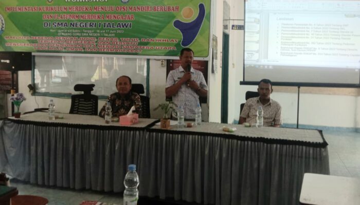 Workshop IKM Menuju Opsi Mandiri Berubah Dan Platform Merdeka Mengajar