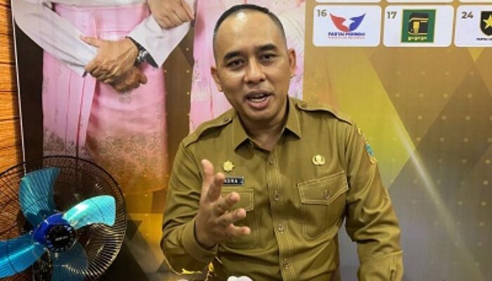 Kantor Kesbangpol Berikan Edukasi Politik Kepada Masyarakat