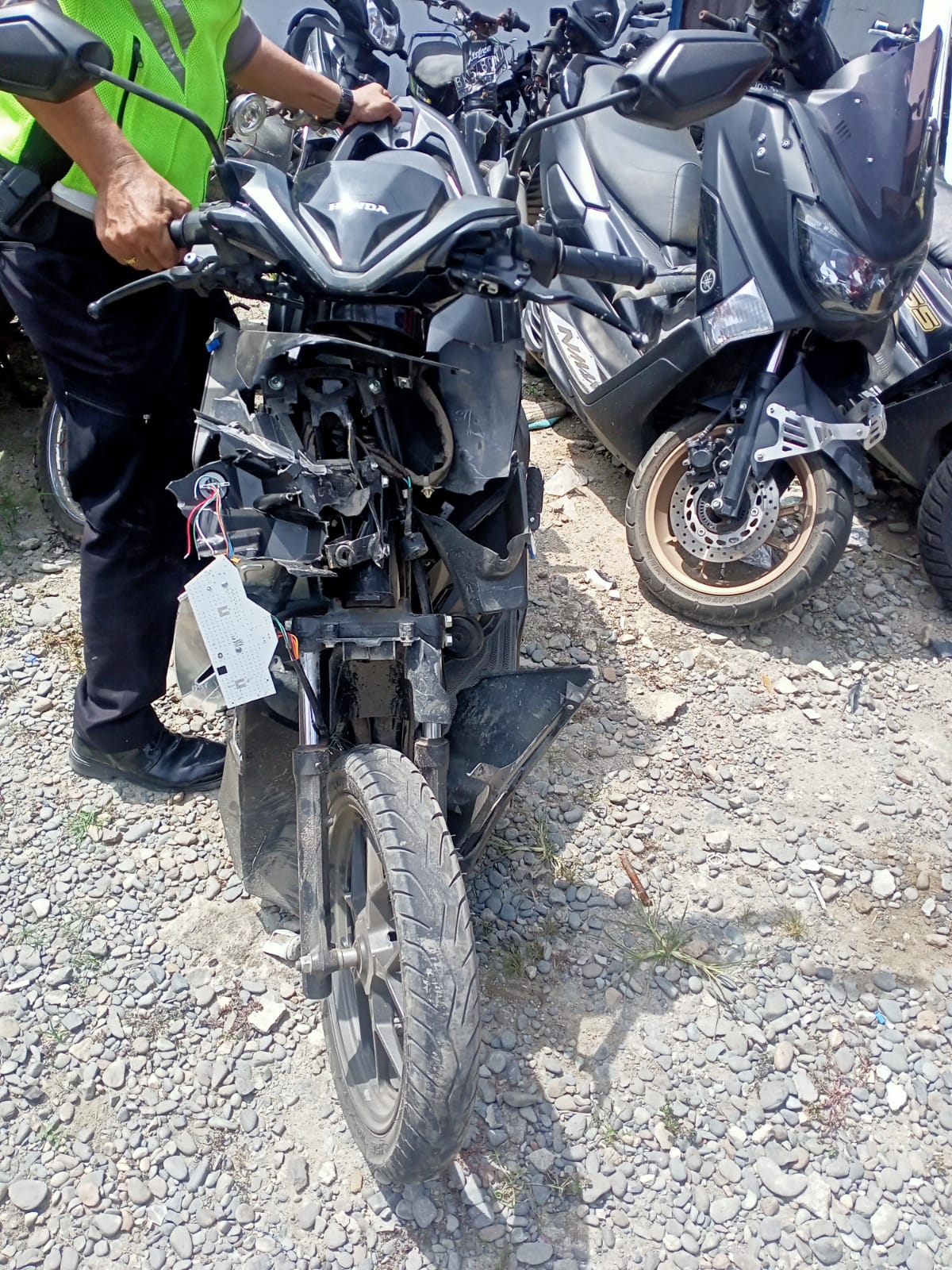 Wanita Asal Sergai Tewas Tertabrak Truk Di Kota Tebingtinggi Wanita Asal Sergai Tewas Tertabrak Truk Di Kota Tebingtinggi