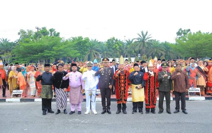 Ragam Pakaian Adat, Warnai Upacara Hari Lahir Pancasila Di Labura