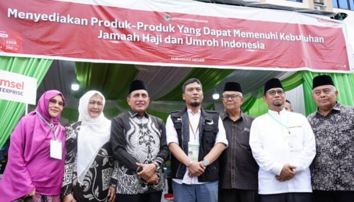Gubsu Edy Borong Produk UKM Haji Umroh Di Asrama Haji Medan