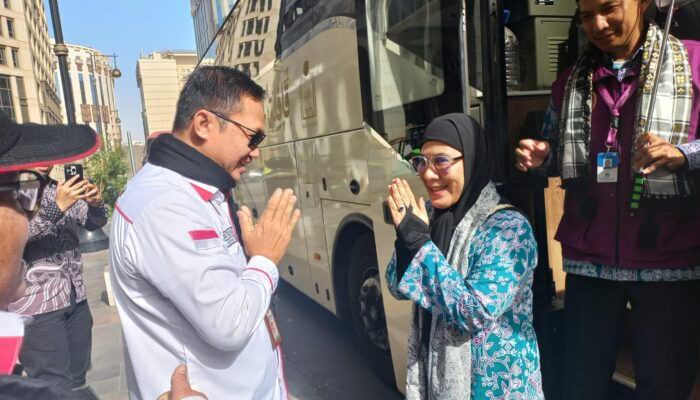 PPIH Awasi Layanan PIHK Di Saudi, 283 Jemaah Haji Khusus Tiba Di Madinah