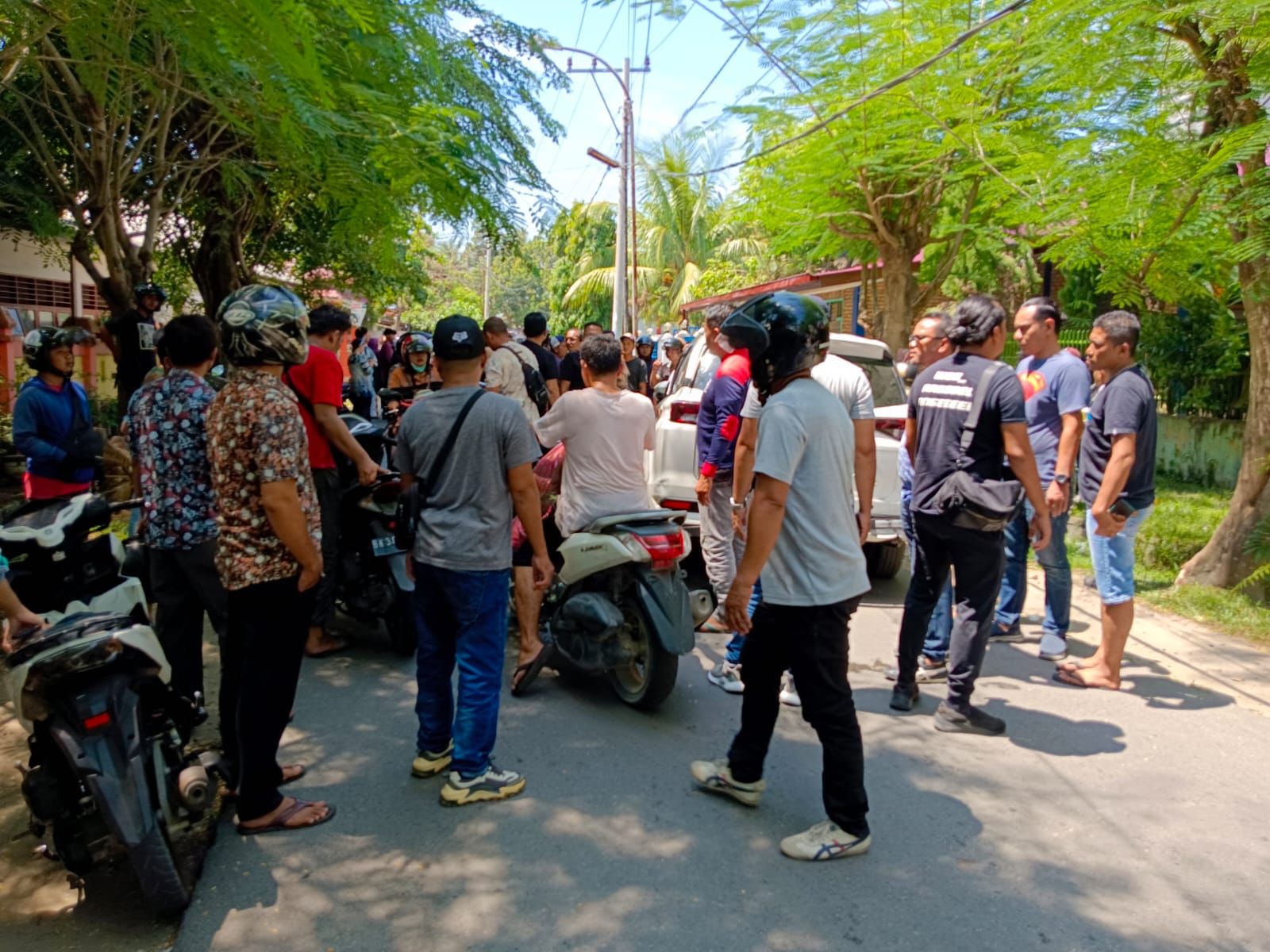 Polisi Medan Amankan Kurir Dan 10 Kg Sabu Di Depan Polres Tebingtinggi