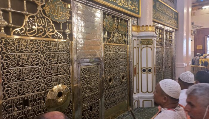Makam Rasulullah SAW Di Kamar Rumahnya, Ini Adab Menziarahinya