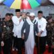 Disambut Hangat, Ganjar Ikut Nari Tor-Tor Bareng Santri Ponpes Al Kautsar Al Akbar Medan
