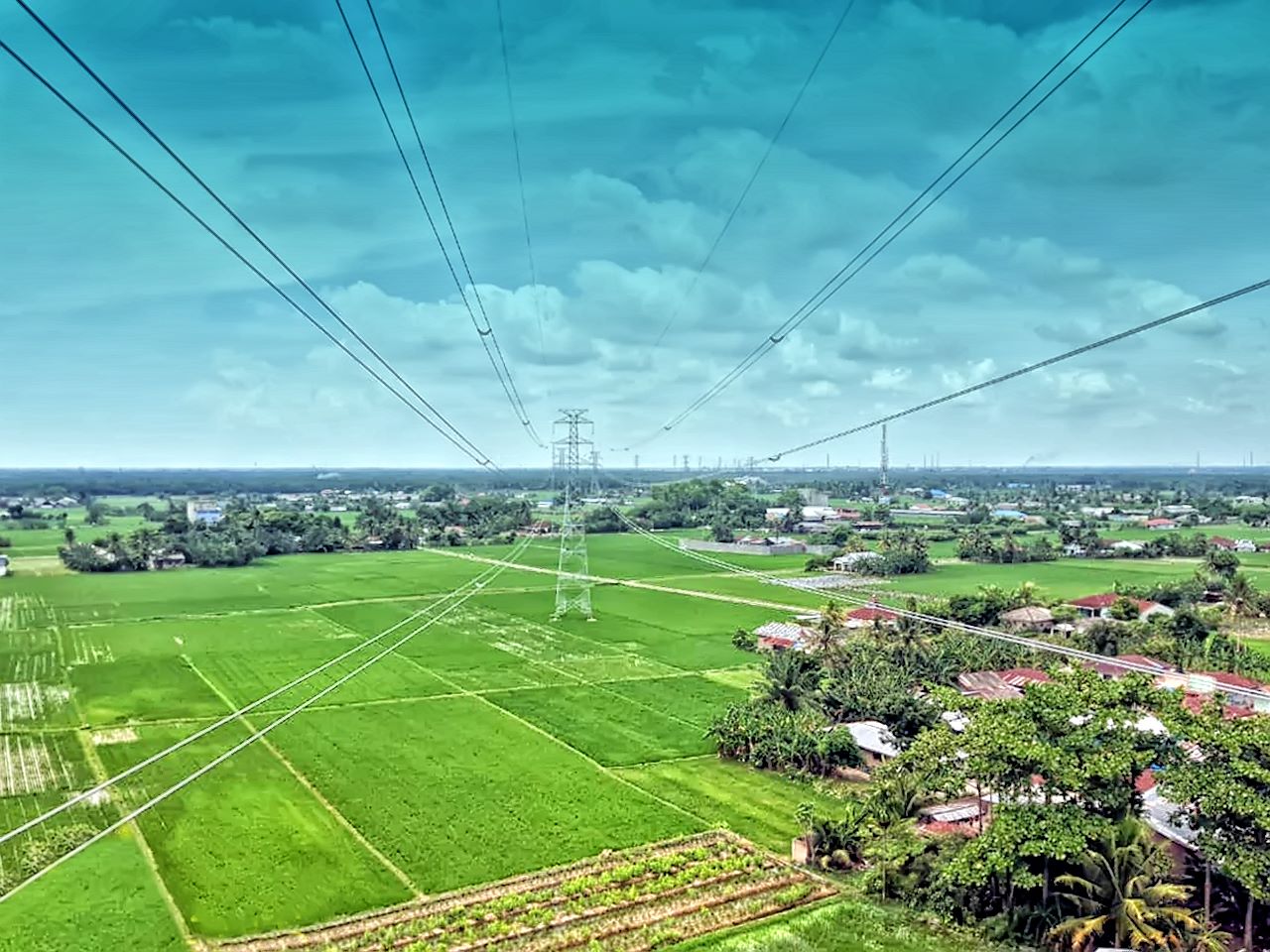 Jaringan Transmisi SUTT 150 kV Perbaungan-Kualanamu Rampung, TKDN 77,10%