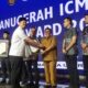 Bupati Tapsel Dolly Pasaribu Terima Penghargaan Anugerah ICMI Muda Award 2023