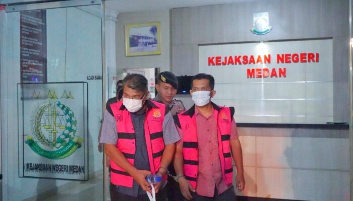 Eks Kepsek Dan Bendahara SMK Pencawan Tersangka Korupsi Dana BOS Rp 1,8 Miliar