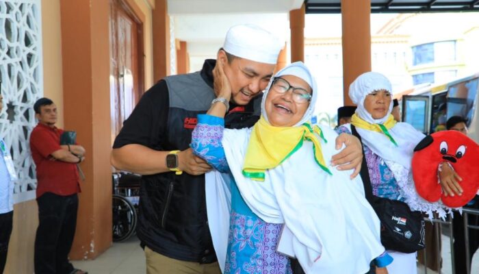 Bupati Hendri Sambut 253 Jemaah Calhaj Labura Di Asrama Haji Medan