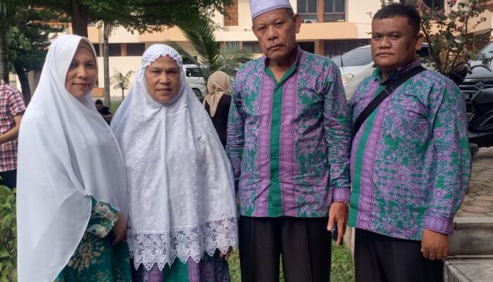 Nelik: Alhamdulillah Bisa Berangkat Haji Bersama Orang Tua