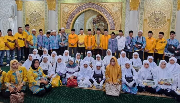 14 Tahun Golkar Tapsel Berbagi Bersama Calhaj