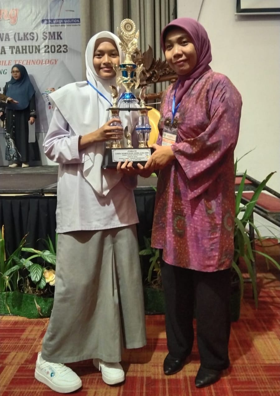 SMKN 3 Padangsidimpuan Juara Fashion Technology Tingkat Sumut