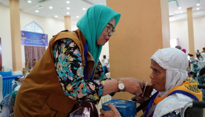 Hj Wan Khairunnisa MA : Alhamdulillah Pelayanan Calhaj Transit Lancar