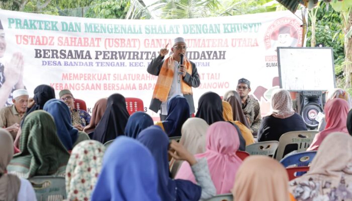 Usbat Ganjar Edukasi Masyarakat Serdang Begadai Tentang Shalat Khusyu