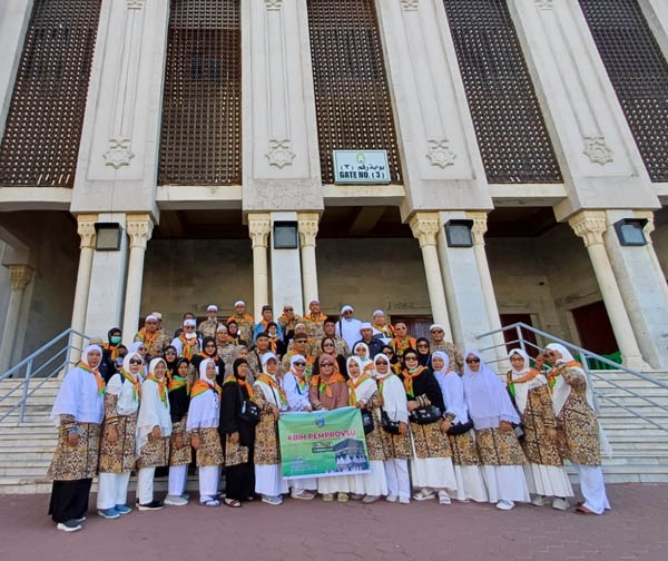 Foto-foto KBIH Pemprovsu Kloter 14 Embarkasi Medan Di Makkah