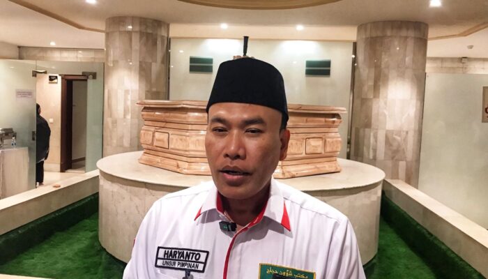 Bea Cukai Bandara Jeddah Temukan Enam Koper Calhaj Berisi Rokok