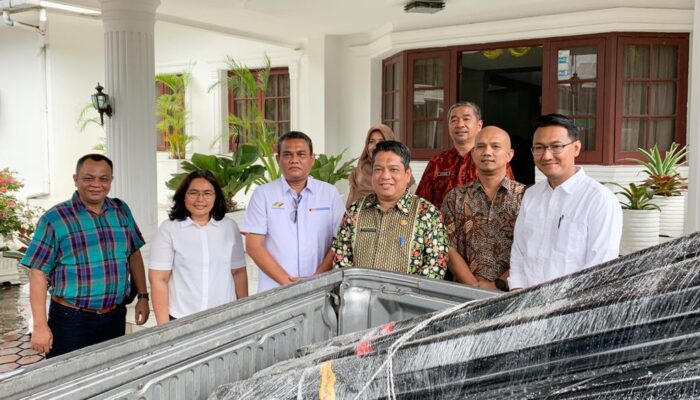 Sambut HUT Kota Tebing Tinggi, PTPN III (Persero) Serahkan Bantuan Tenda Kerucut