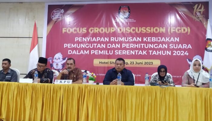 KPU Tapsel Gelar FGD Penyiapan Rumusan Putungsura