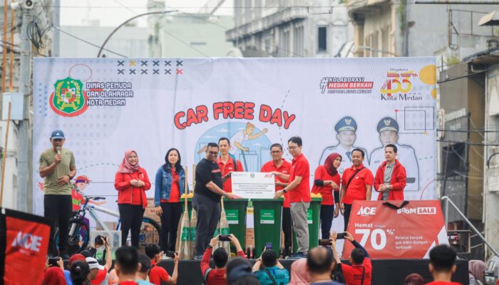 Ragam Aktifitas Warga Di Car Free Day Kota Medan