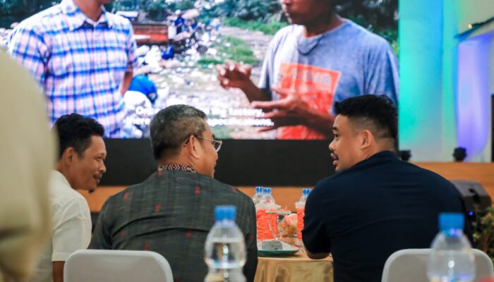 Nonton Film Memutar Limbah Peradaban, Bobby Nasution: Penanganan Sampah Plastik harus Komprehensif