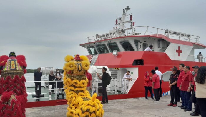 Kapal Rumah Sakit Apung Laksamana Malahayati Berikan Pelayanan Kesehatan Gratis