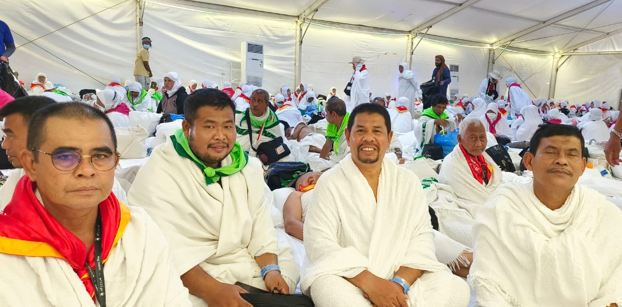 Kloter 17 Embarkasi Medan Bersyukur Tiba Di Arafah Tanpa Hambatan