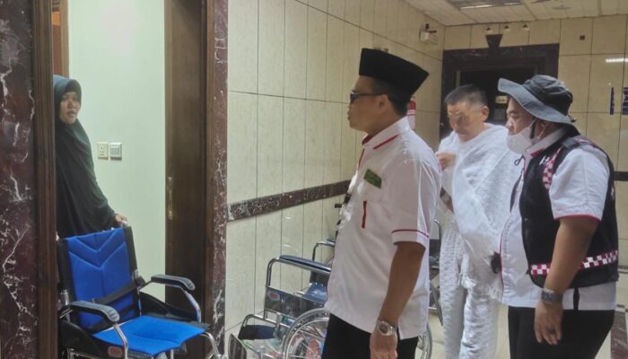 Ratusan Jamaah Lansia Jalani Safar Wukuf Di Arafah