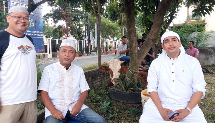 PB Pervi Berbagi Hewan Kurban Bagi Keluarga Vespa