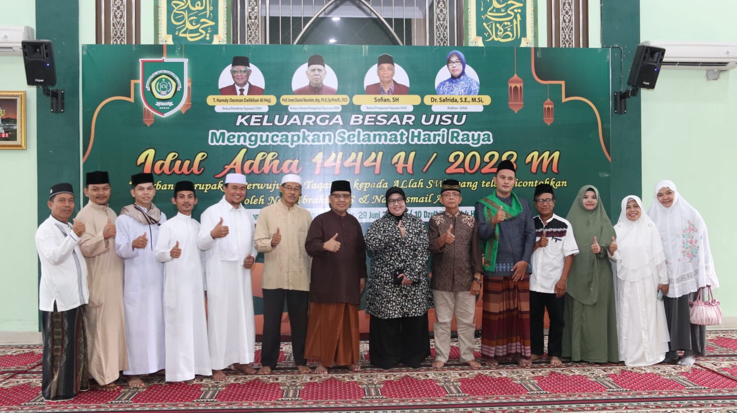 Keluarga Besar UISU Sholat Idul Adha 1444 H Di Mesjid Jami’ Al Munawarah