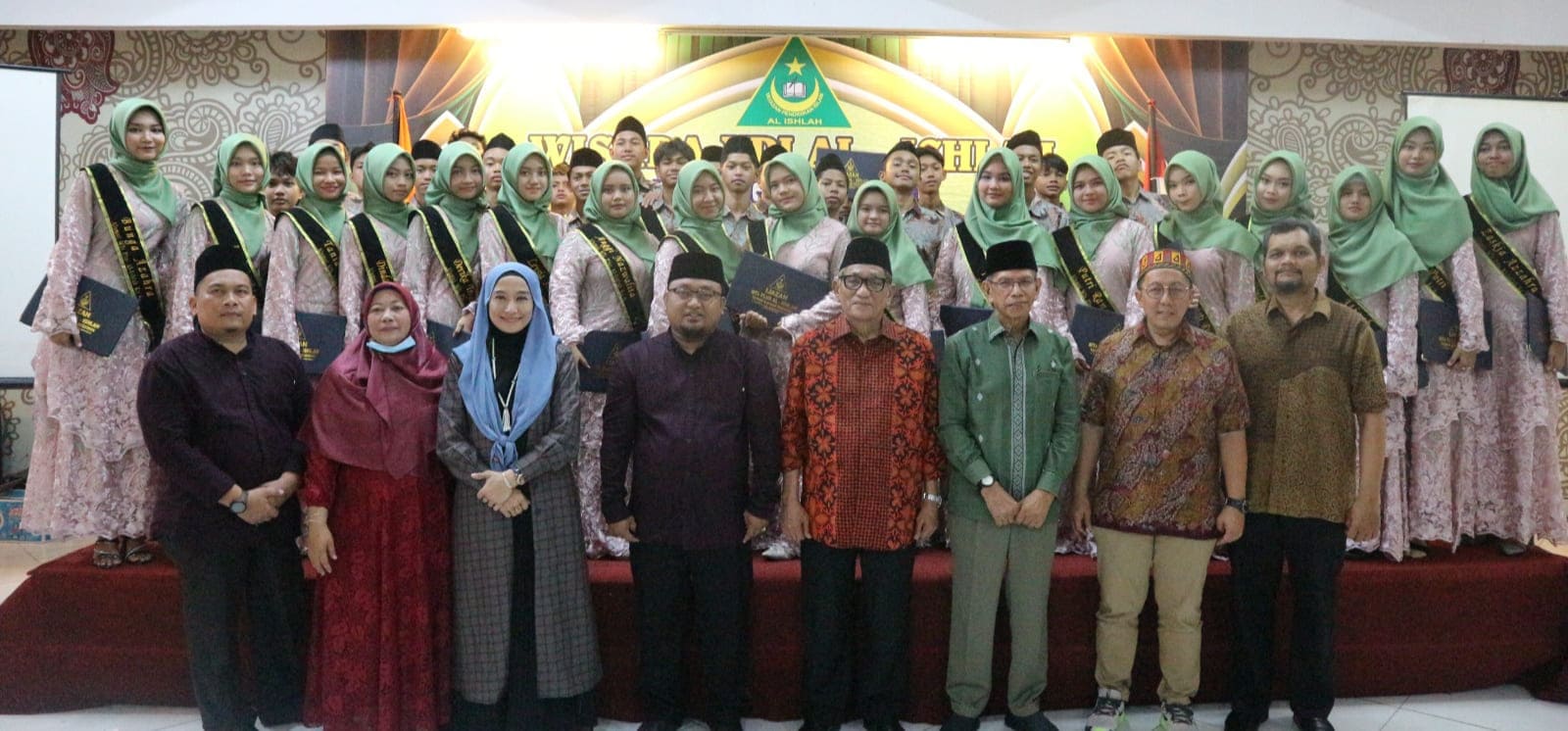YPI Al-Ishlah Wisuda Siswa RA,SD IT Dan MTs