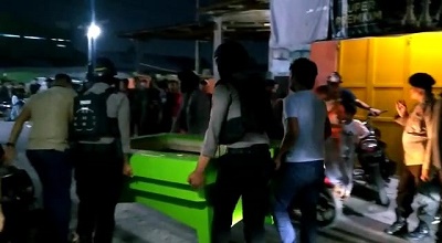 Satreskrim Polrestabes Medan menggerebek lokasi judi tembak ikan di Pasar IV Desa Bandarkhalifah Kecamatan Percut Seituan, Kamis (8/6) malam.